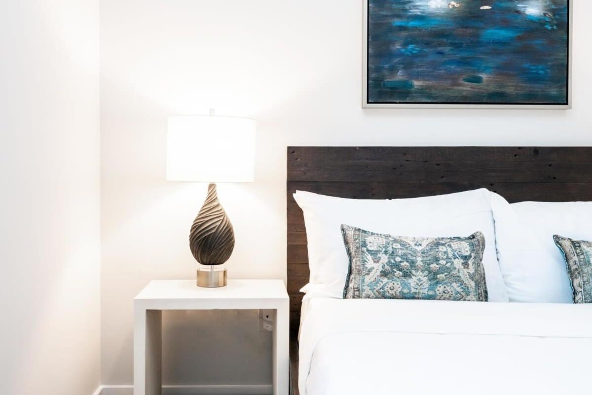 Cozysuites Music Row Stunning 2Br -Free Parking 05 แนชวิลล์ ภายนอก รูปภาพ